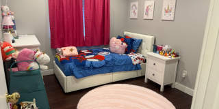 Spacious 4-bdrm/2.5-bath Hillsboro home. Fenced yard w/ covered deck, 2-car garage, great location Gallery 13