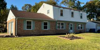Newly Renovated 3 Bedroom 2.5 Bath House on Large Fenced Corner lot Newly Renovated 3 Bedroom 2.5 Bath House on Large Fenced Corner lot Gallery 1