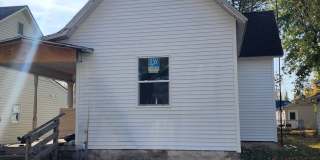 Newly updated two bedroom house Gallery 1