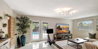 702 Grove Street Gallery 15