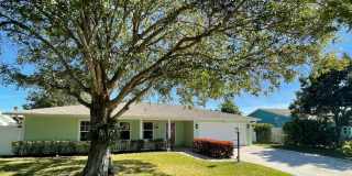 3/2/2 in Jensen Park Estates - with a bonus room! Gallery 1