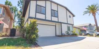 Charming Ontario Home in a Convenient Location Gallery 1