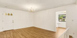 HUGE 2 bed 2 bath in Prime Santa Monica! Gallery 5