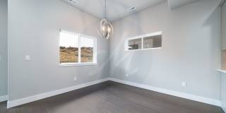 Paired Patio Home in Mountain Shadows Gallery 7
