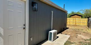 Beautiful Remodeled Studio With Private Backyard In Coolidge! Gallery 1