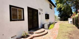 Gorgeous Encino Hills Home Gallery 42