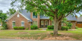 Spacious Home + East Edmond + 4 bedrooms Gallery 1