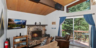 Treehouse-like atmosphere with peek-a-boo views of Lake Arrowhead Gallery 11