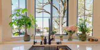 7714 Lasaine Avenue Gallery 37