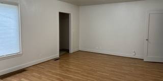 4Bd/1Ba Two Story House - Available to View! Gallery 10