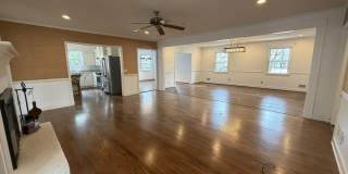 115 Adams Avenue Gallery 28