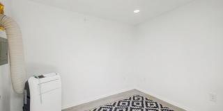 139 E HEATHER Avenue Gallery 26