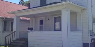 Spacious and beautifully remodeled 5 bed 2 bathroom home Gallery 1