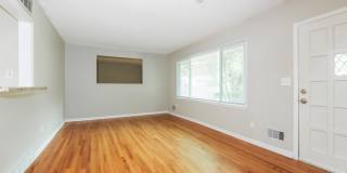5728 Cedar Avenue Gallery 4