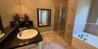 Gorgeous 4 bedroom, 3 Bathroom Home in Lakeside on Long Lake Gallery 12