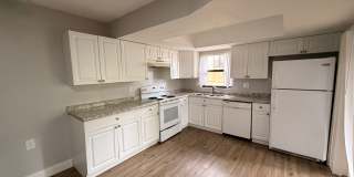 Charming 2BR/1.5BA Townhome - Ideal Location in Port Orange Gallery 4