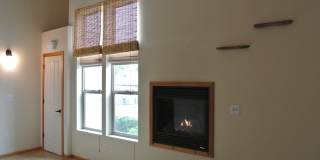 Corvallis Comfort & Convenience: Spacious 3-bedroom, 2.5 bath  Townhome Gallery 1