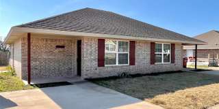 905 W 7th Street Gallery 1