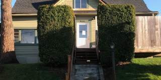 PRELEASING: 4 bdrm/1bath Sunny York Neighborhood home! PRELEASING: 4 bdrm/1bath Sunny York Neighborhood home! Gallery 1