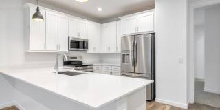 Like New luxurious townhome with 2 Master Suites in Warner Meadows! Like New luxurious townhome with 2 Master Suites in Warner Meadows! Gallery 1