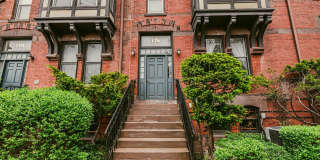 128-152 Gibbs Gallery 70