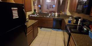 College Station - 3 bedrooms / 3 Baths Townhome in the Barracks! Gallery 11