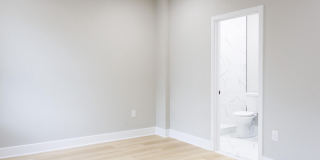 1201 LINDLEY Avenue Gallery 25