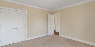 OAKLEY - Stunning executive tudor Gallery 30