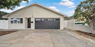 6BD/4BA One Story Single Family House next to UCI Gallery 27