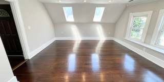 NEWLY RENOVATED PENTHOUSE UNIT Gallery 8
