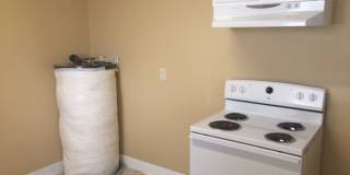 **APPLICATION RECEIVED** **MOVE IN SPECIAL** Charming Highland Park Duplex — Cozy City Living in the Heart of San Antonio Gallery 11