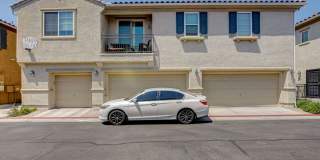 Stunning 3 Bedroom 2.5 Bath Condo! Gallery 1