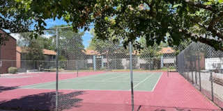 Charming 2BR Townhome in Aurora Gallery 19