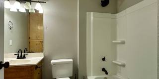 7-Bedroom Home 2 Minute Walk From Campus! Gallery 14