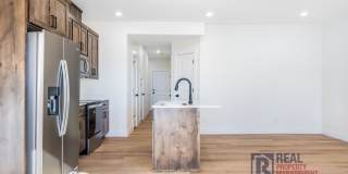 BRAND NEW 3 bed 2.5 Bath Townhome - Small dog negotiable Gallery 7