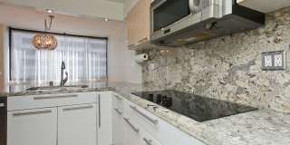 Available NOW ! 2/2/2 in town! Beautiful and spacious Available NOW ! 2/2/2 in town! Beautiful and spacious Gallery 1