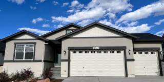 4 bed 3 bath home off Woodmen and Powers Gallery 1