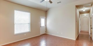 Beautiful 3 Bedroom Townhome Located in Georgetown, TX! Gallery 7