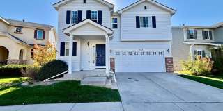 Spacious 3-Bed Home with Mountain Views Near Voyager & Interquest Gallery 1