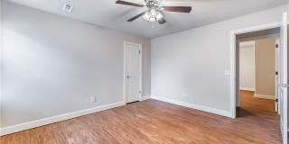 604 NW 17th Court Gallery 17