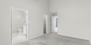 45426 Clarkes Crossing Square Gallery 27
