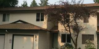 3 Bedroom Townhome in Shoreline Gallery 1