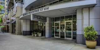 950 W Peachtree Street NW Gallery 22