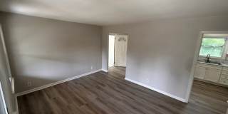 3Bed 1.5Ba available now- Now get 1st month rent free! Gallery 12