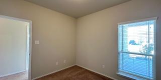 Viewable NOW!  Small Pets Accepted! Gallery 25