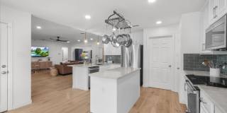 Luxury Lease on 1+ Acre with Saltwater Pool & Workshop in Ponder ISD! Gallery 14