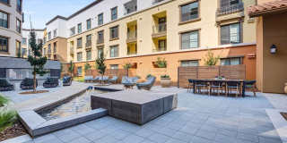 Renaissance Square Gallery 7