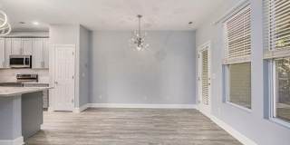 Beautifully Updated 3BR/3BA Coastal Townhome in Prime Location! Gallery 15
