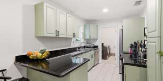 1208 N 31ST AVE #0 HOLLYWOOD, FL 33021 Gallery 24