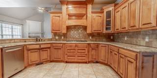 Gorgeous Rogers Home! Gallery 5